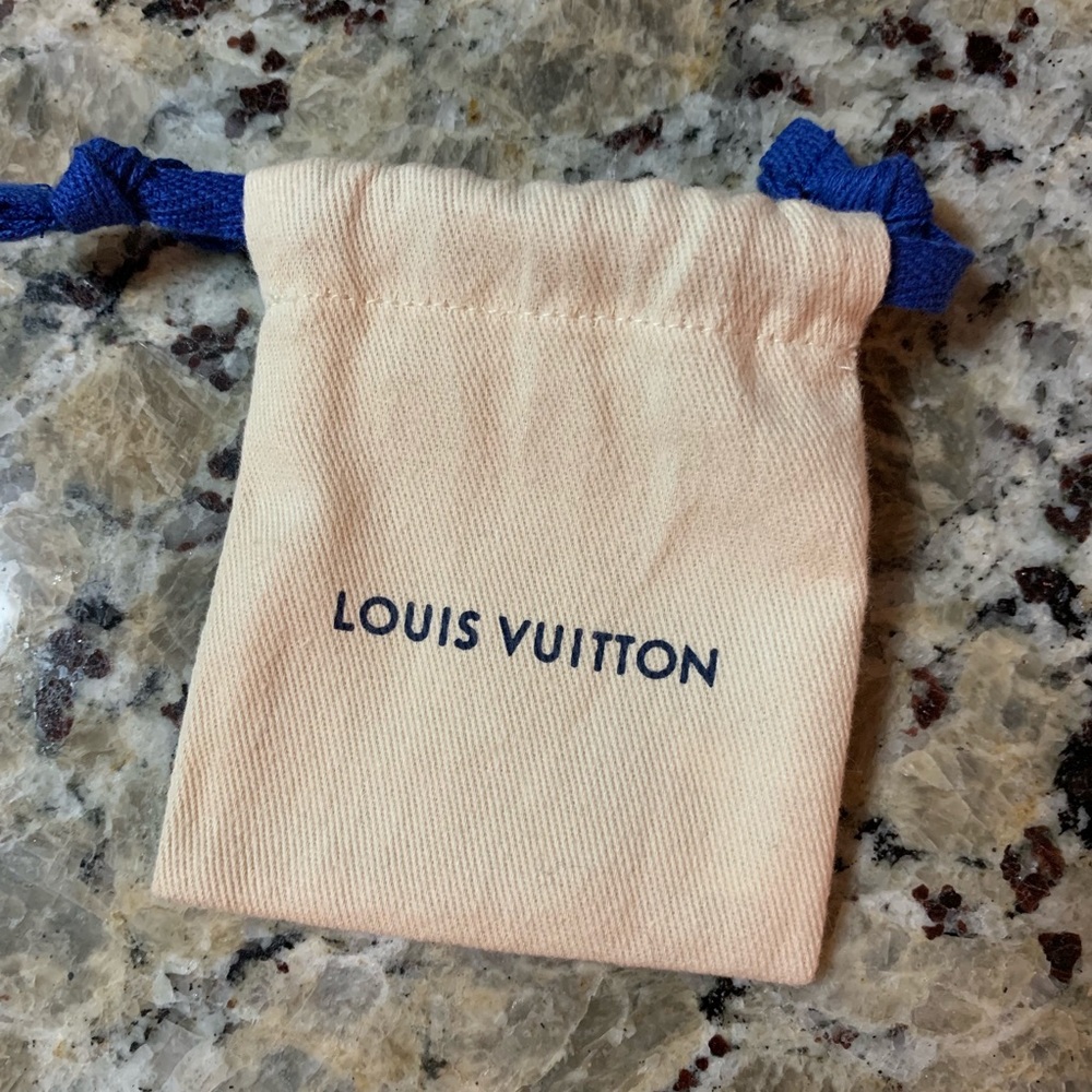 Authentic Louis Vuitton Drawstring Bsg